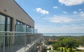 Zenit Wellness Hotel Balaton  4*